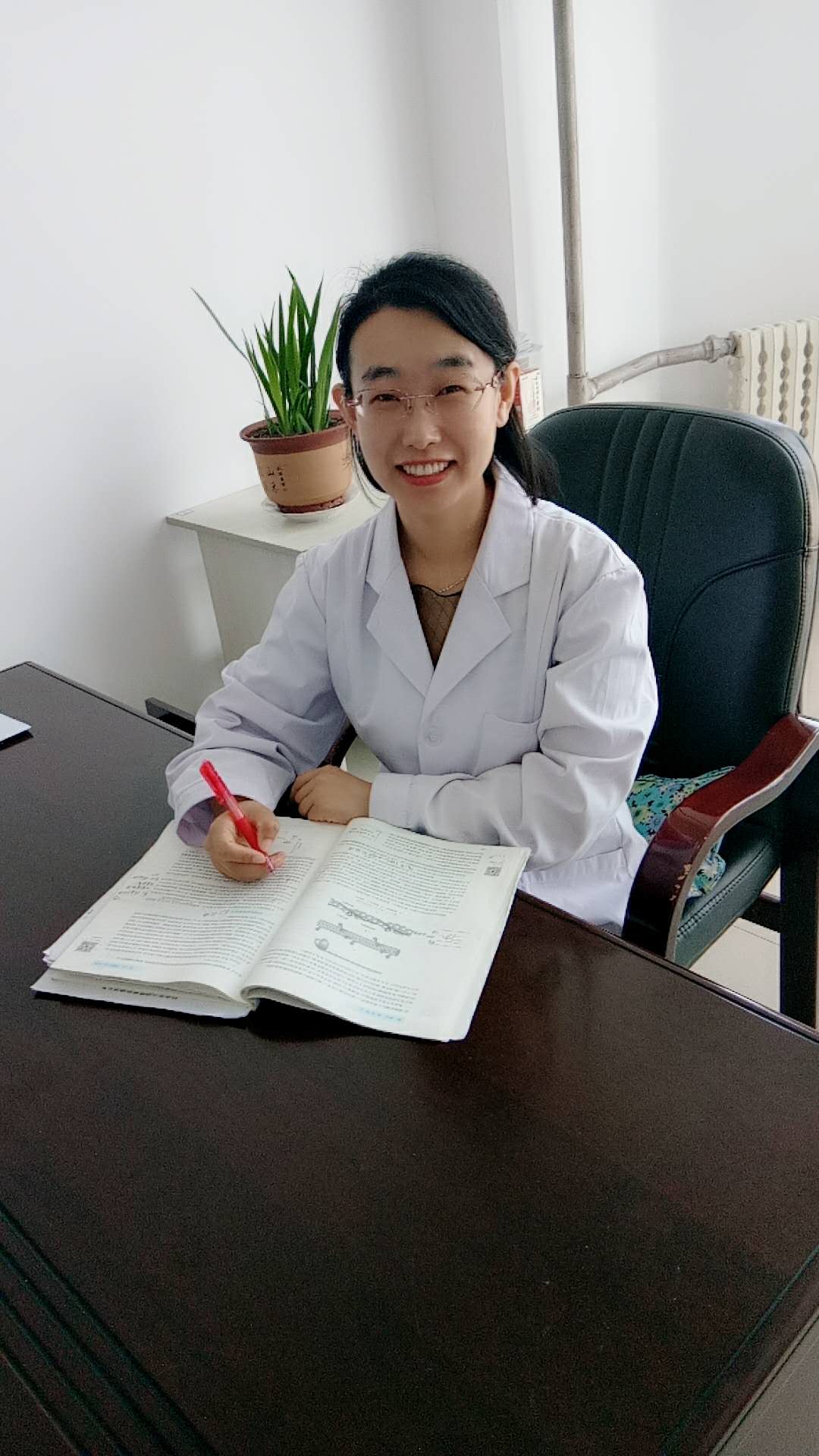 情系教育事业__用爱诠释职责——医学技术学院王婷老师先进事迹 情系教育事业__用爱诠释职责——医学技术学院王婷老师先进事迹